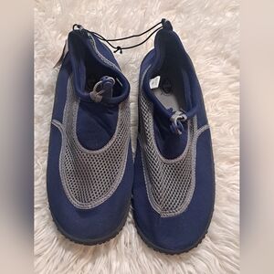 Brand New Athletic Works Mens Blue Water Shoes; Size 13